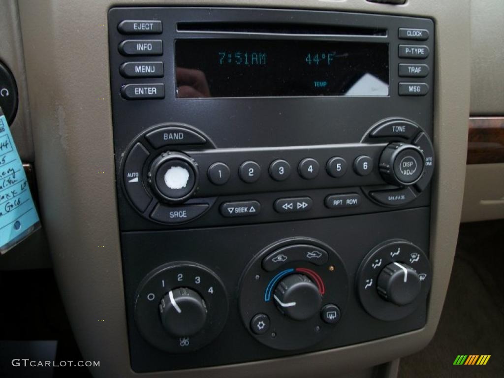 2005 Chevrolet Malibu Maxx LS Wagon Controls Photo #47835389
