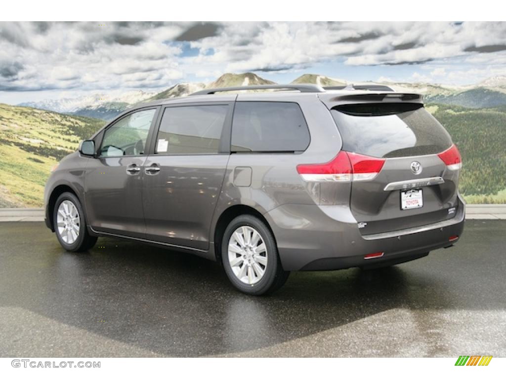 2011 Sienna Limited AWD - Predawn Gray Mica / Light Gray photo #3