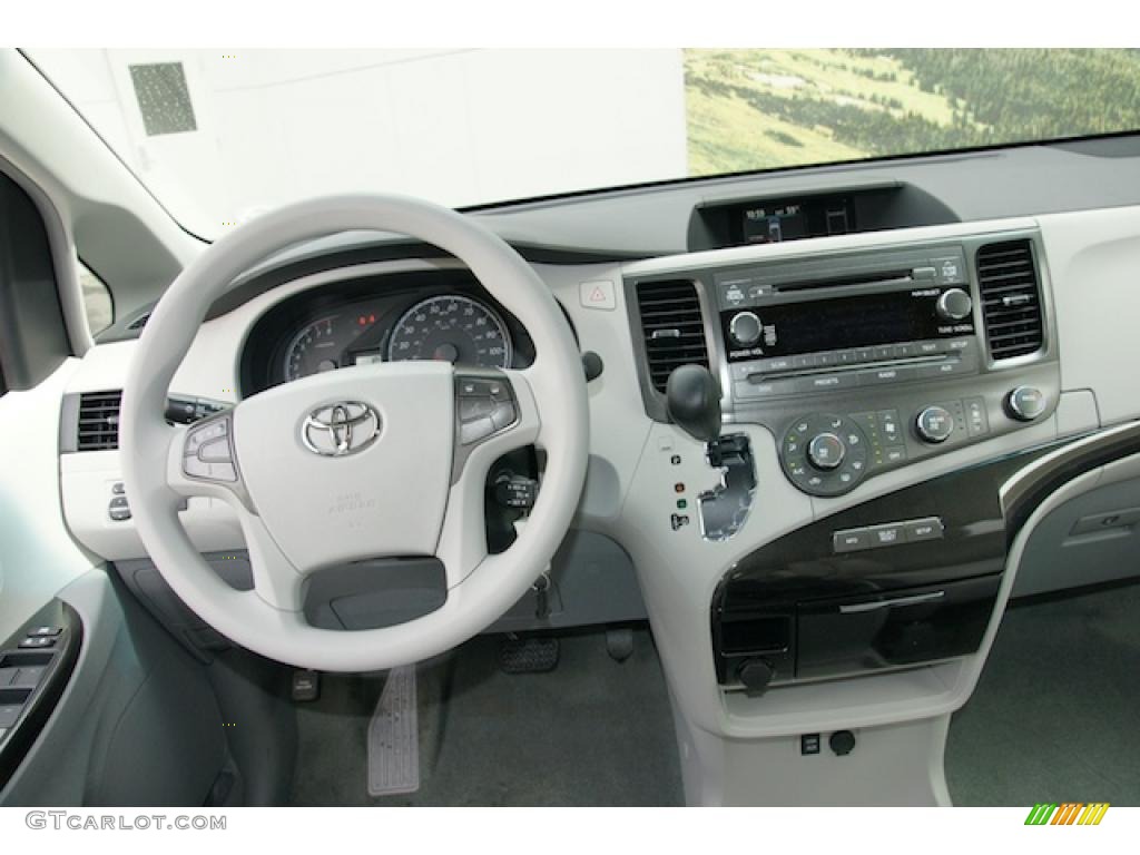 2011 Toyota Sienna LE AWD Light Gray Dashboard Photo #47841083