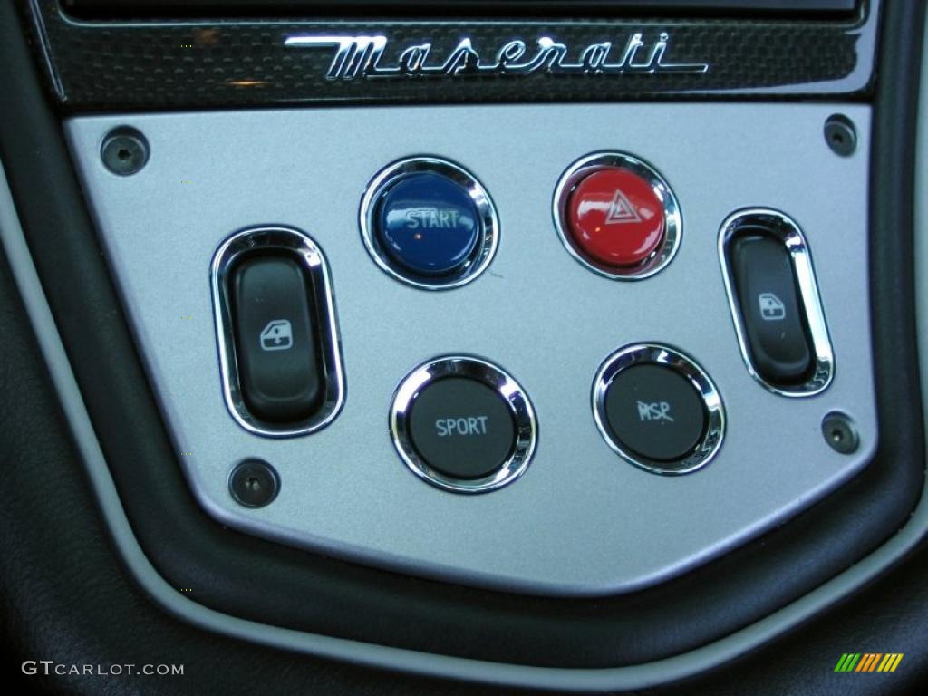 2006 Maserati GranSport Coupe Controls Photo #47843156