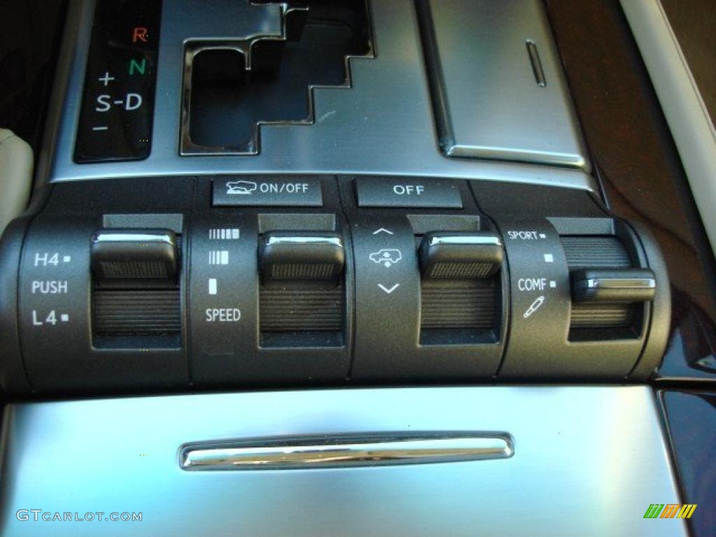 2010 Lexus LX 570 Controls Photo #47843918