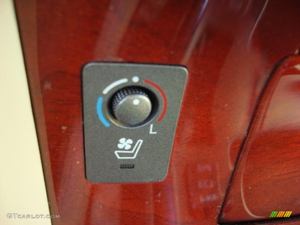 2008 LX 570 - Onyx Black / Cashmere photo #21