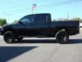 Galaxy Black - Titan SE Crew Cab Photo No. 3