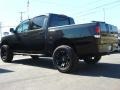 Galaxy Black - Titan SE Crew Cab Photo No. 4
