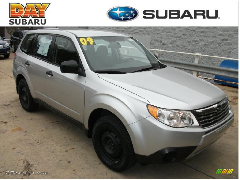 2009 Forester 2.5 X - Spark Silver Metallic / Black photo #1