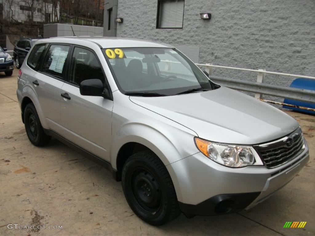 2009 Forester 2.5 X - Spark Silver Metallic / Black photo #3