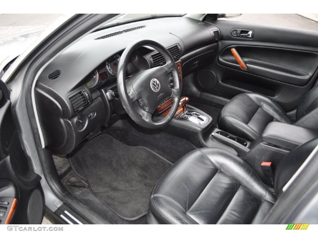 Black Interior 2003 Volkswagen Passat GLX 4Motion Wagon Photo #47850305