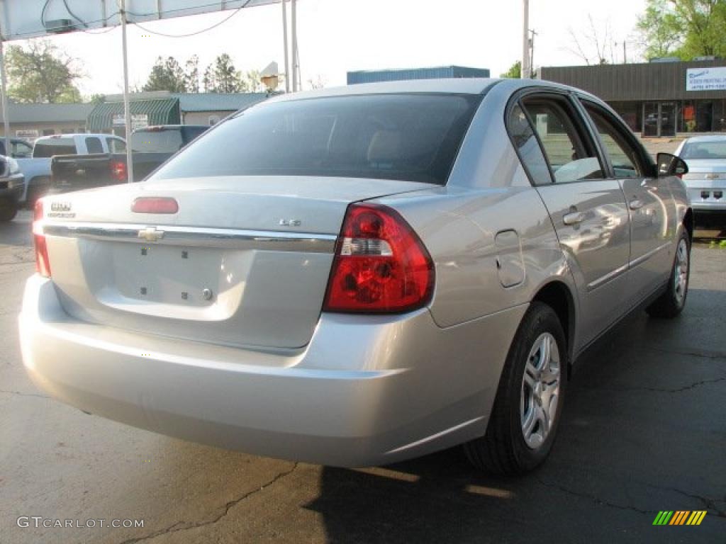 2007 Malibu LS Sedan - Silverstone Metallic / Titanium Gray photo #4