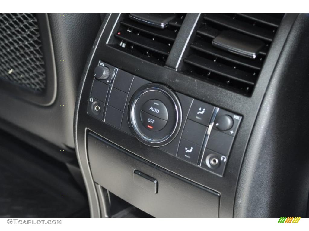 2007 Mercedes-Benz ML 350 4Matic Controls Photo #47851613