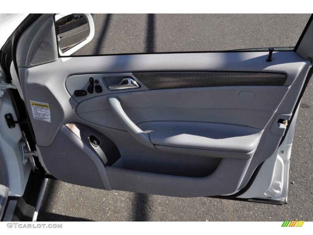2004 Mercedes-Benz C 320 Sedan Charcoal Door Panel Photo #47852465