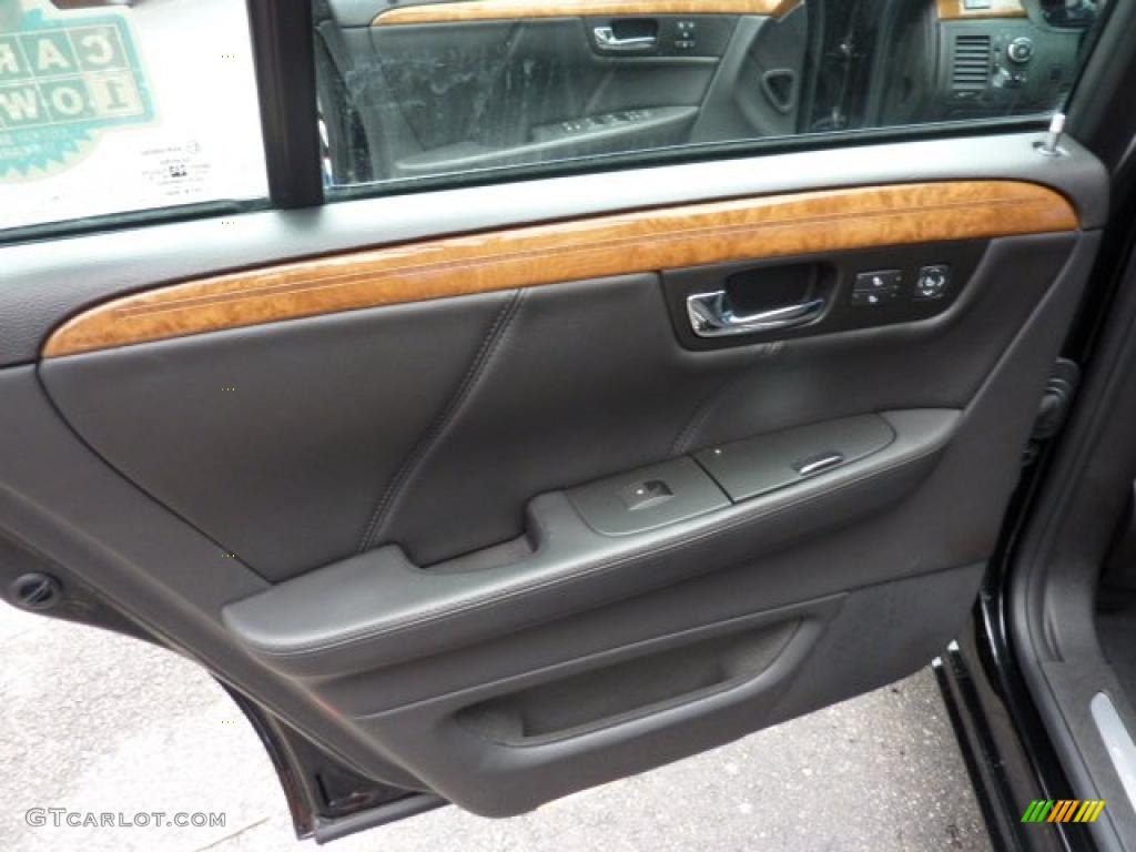 2009 Cadillac DTS Platinum Edition Ebony Door Panel Photo #47854367