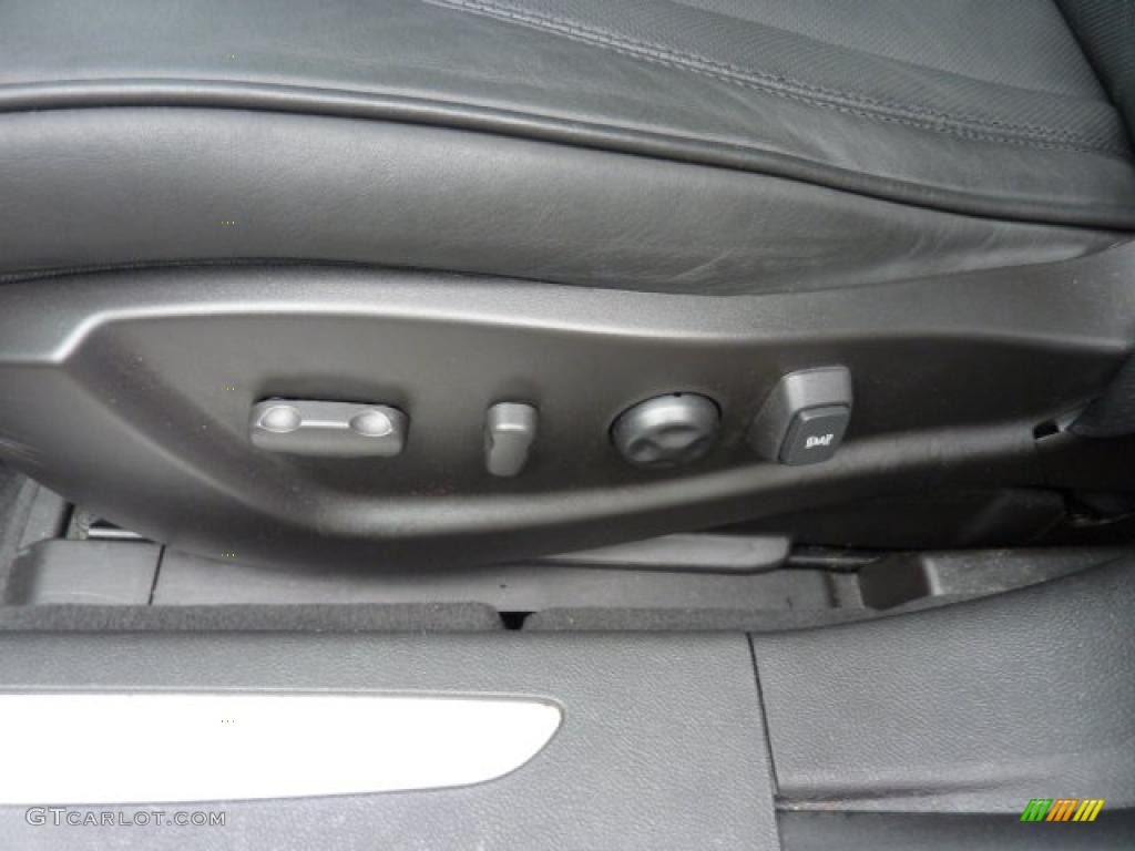 2009 Cadillac DTS Platinum Edition Controls Photo #47854388