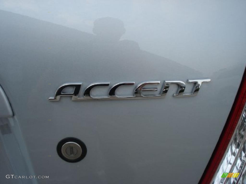 2010 Accent GLS 4 Door - Platinum Silver / Gray photo #29