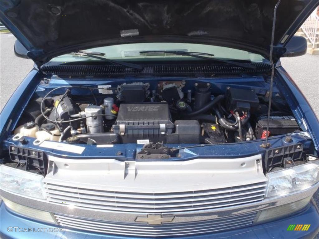 2002 Chevrolet Astro LS 4.3 Liter OHV 12-Valve V6 Engine Photo #47855504