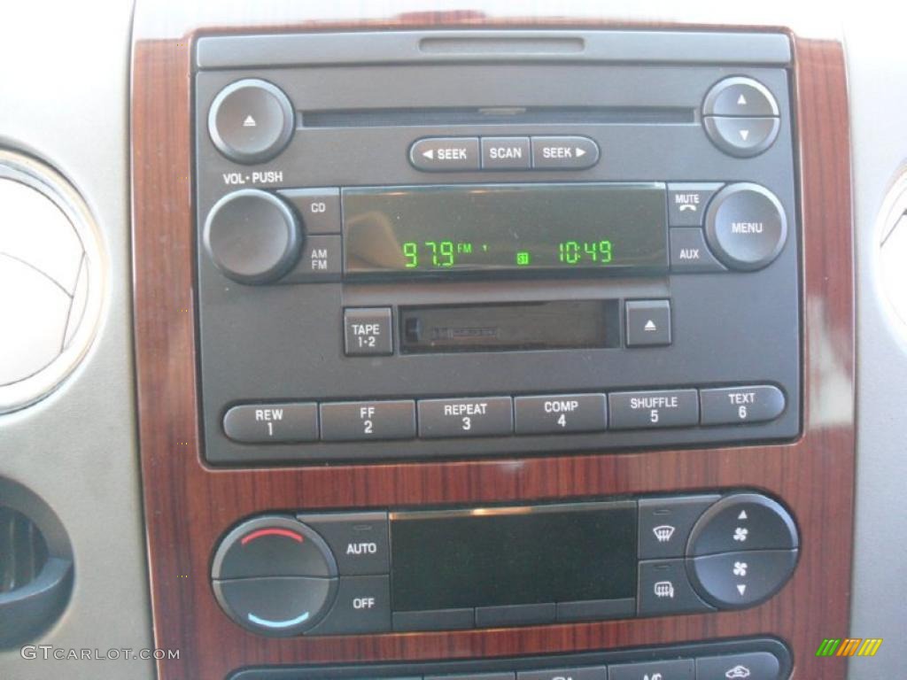 2005 F150 Lariat SuperCrew - Medium Wedgewood Blue Metallic / Tan photo #12
