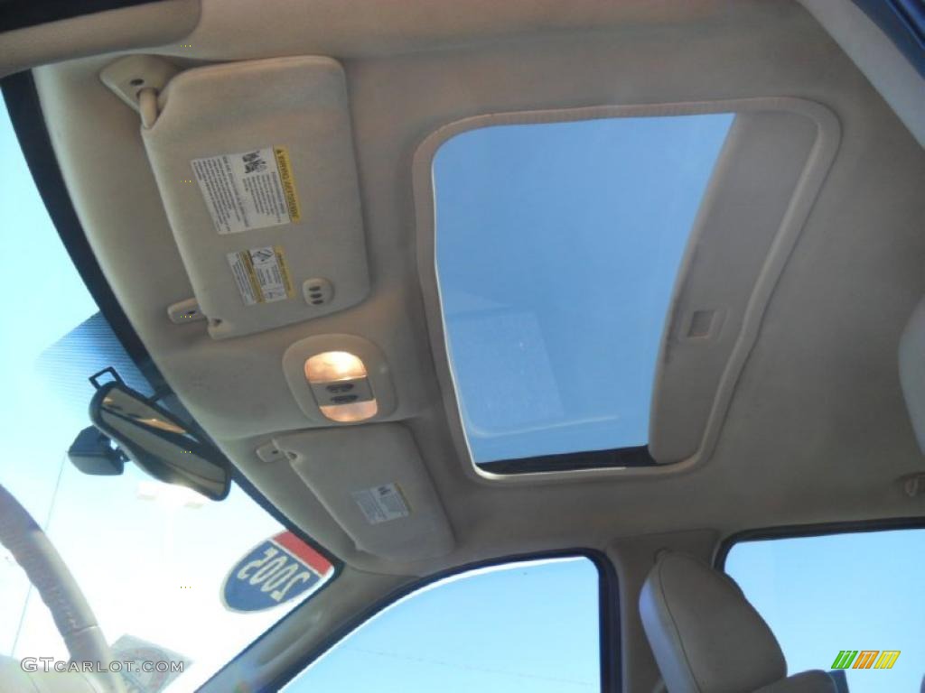 2005 F150 Lariat SuperCrew - Medium Wedgewood Blue Metallic / Tan photo #15