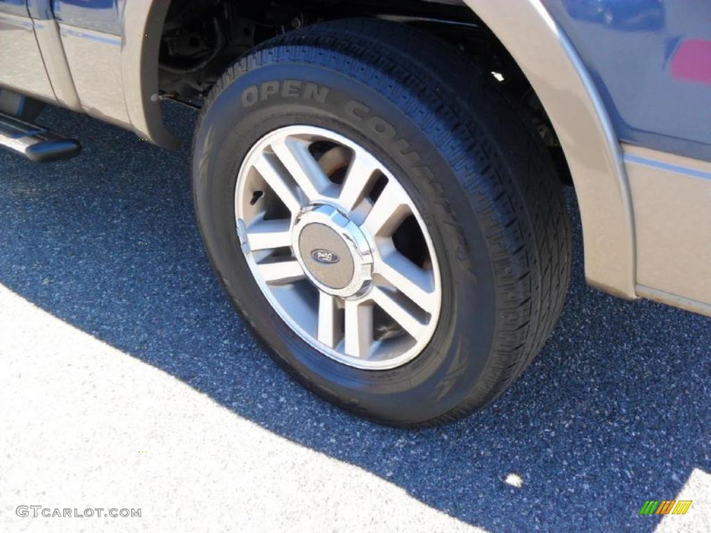 2005 F150 Lariat SuperCrew - Medium Wedgewood Blue Metallic / Tan photo #20