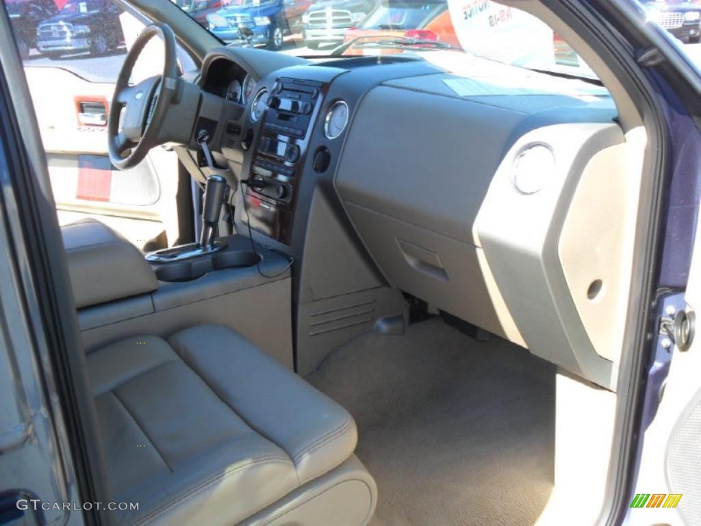 2005 F150 Lariat SuperCrew - Medium Wedgewood Blue Metallic / Tan photo #23