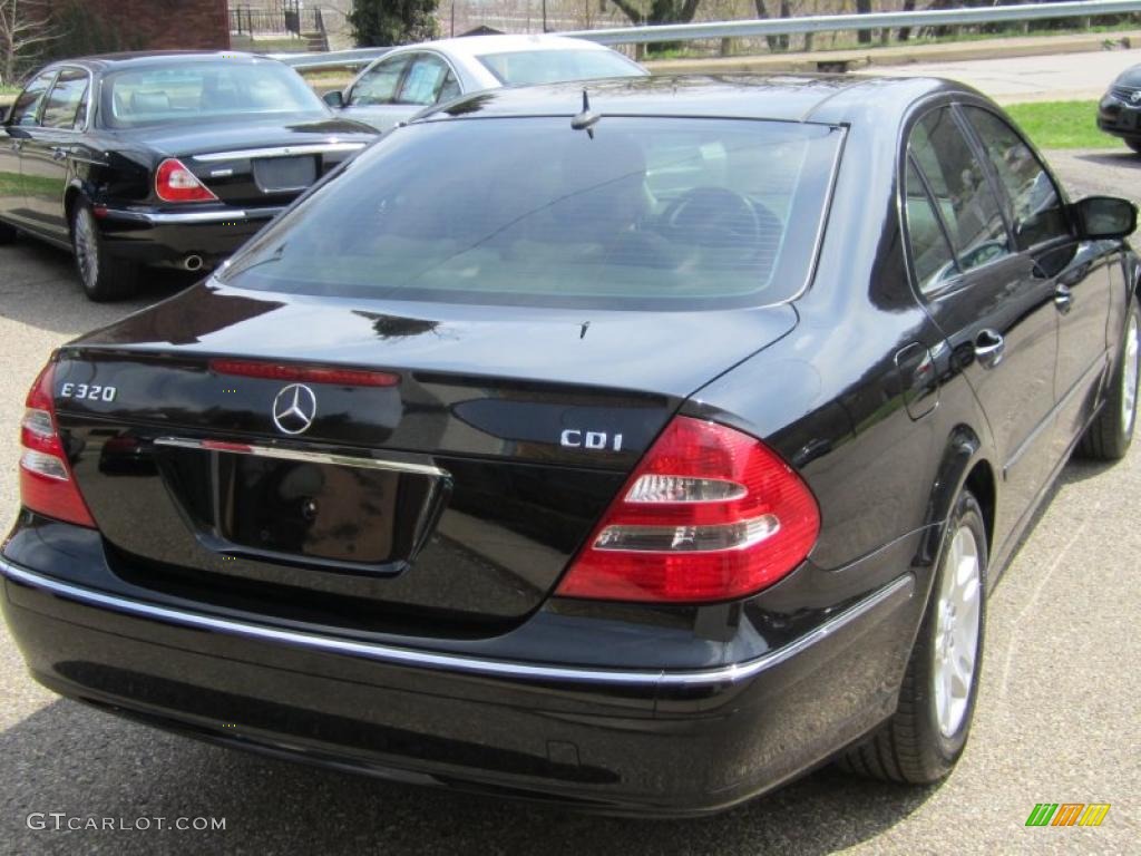 2005 Mercedes-Benz E 320 CDI Sedan Marks and Logos Photo #47859196