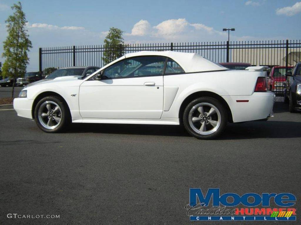 2002 Mustang GT Convertible - Oxford White / Dark Charcoal photo #5