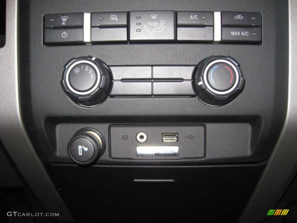 2009 Ford F150 XLT SuperCab 4x4 Controls Photo #47865421