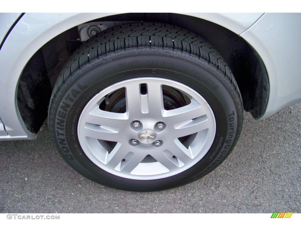 2005 Cobalt LS Sedan - Ultra Silver Metallic / Gray photo #9
