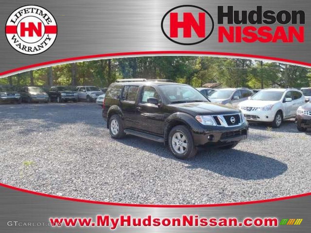 Espresso Black Nissan Pathfinder