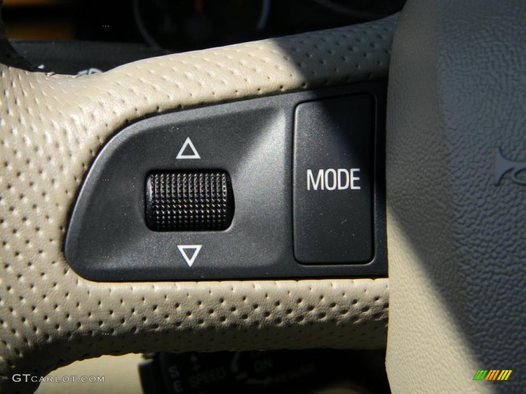 2005 Audi A4 2.0T quattro Sedan Controls Photo #47868944