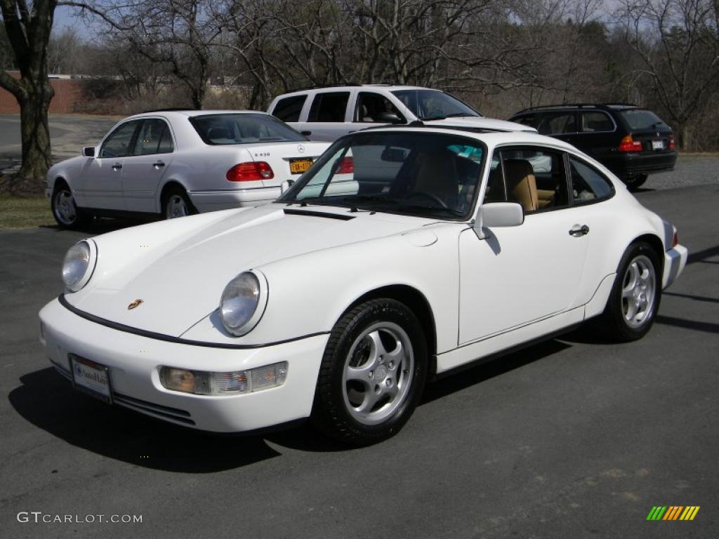 Grand Prix White 1991 Porsche 911 Carrera 4 Coupe Exterior Photo #47869337