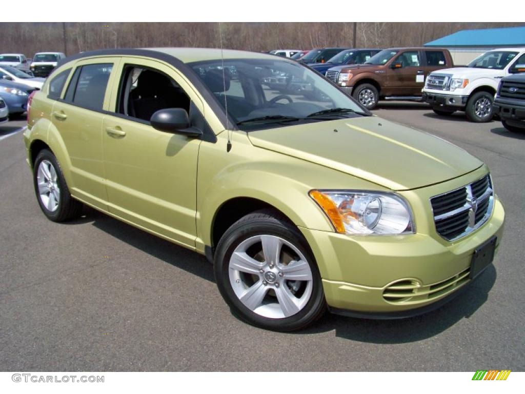 2010 Caliber SXT - Optic Green Metallic / Dark Slate Gray photo #3