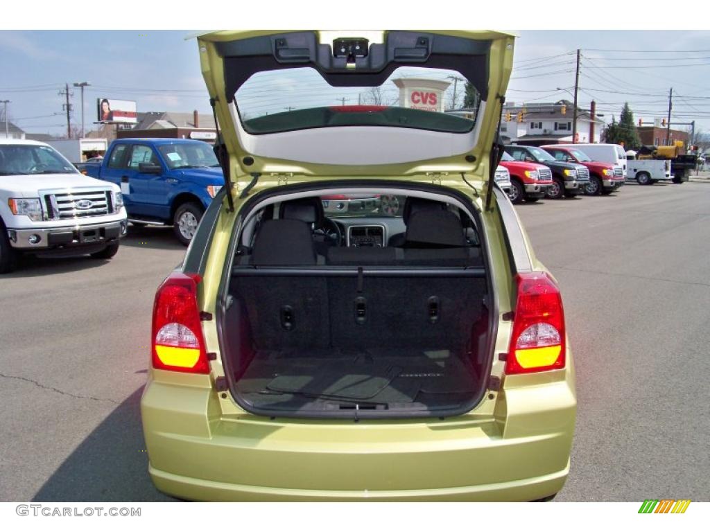 2010 Caliber SXT - Optic Green Metallic / Dark Slate Gray photo #21
