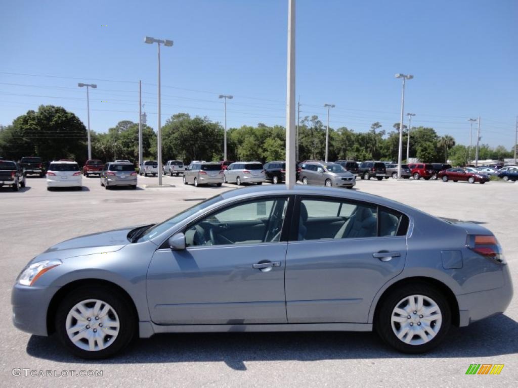 2011 Altima 2.5 S - Ocean Gray / Frost photo #2