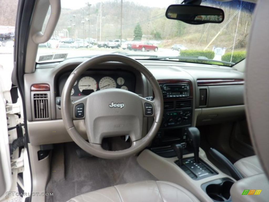 2004 Grand Cherokee Limited 4x4 - Stone White / Taupe photo #10