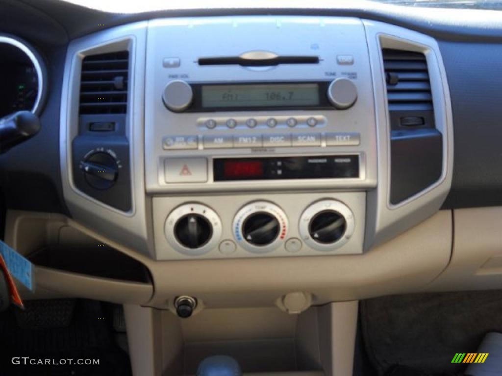 2007 Tacoma V6 SR5 Double Cab 4x4 - Desert Sand Mica / Taupe photo #17