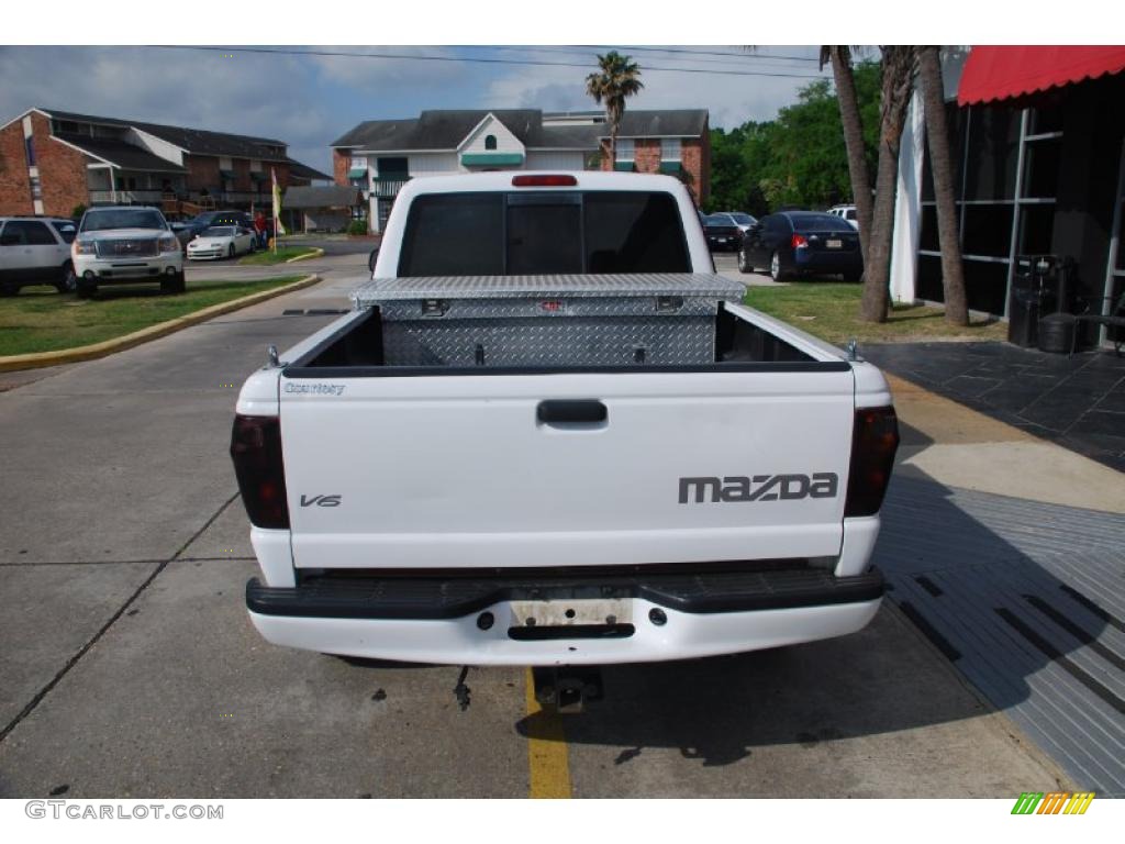 2002 B-Series Truck B3000 Dual Sport Cab Plus - Classic White / Beige photo #3