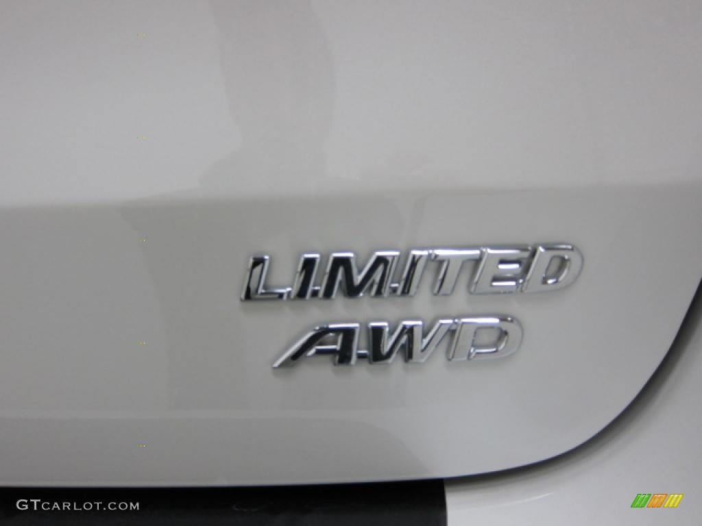 2011 Sienna Limited AWD - Super White / Light Gray photo #3
