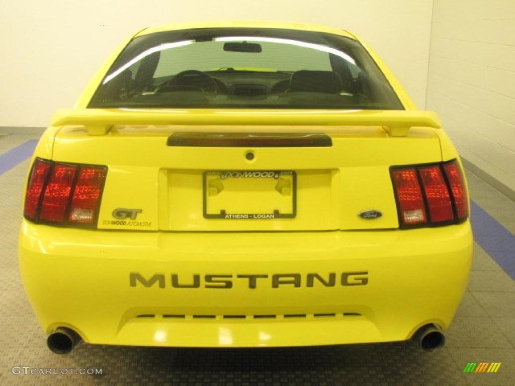 2003 Mustang GT Coupe - Zinc Yellow / Dark Charcoal photo #8