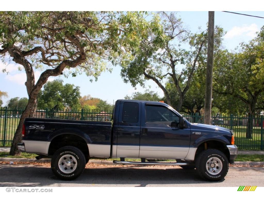 2001 F350 Super Duty XLT SuperCab 4x4 - True Blue Metallic / Medium Graphite photo #10