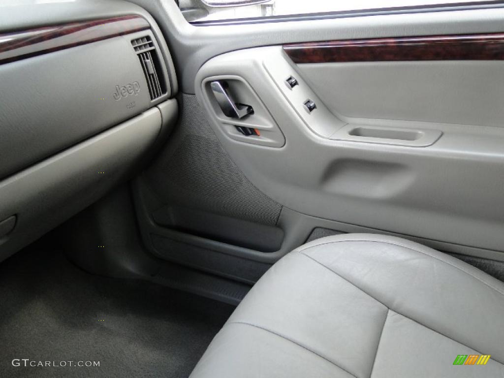 2004 Grand Cherokee Limited - Graphite Metallic / Taupe photo #23