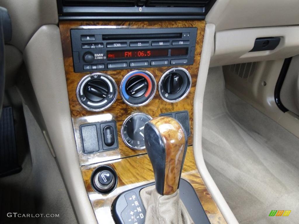 2001 BMW Z3 3.0i Roadster Controls Photo #47876645