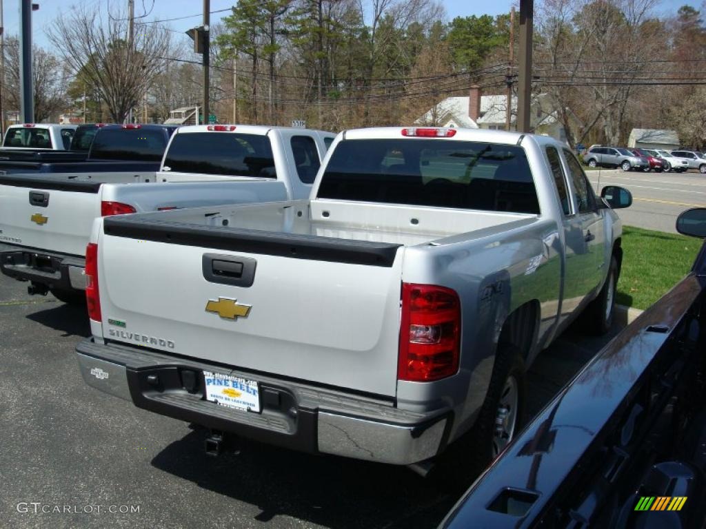 2011 Silverado 1500 Extended Cab 4x4 - Sheer Silver Metallic / Dark Titanium photo #2