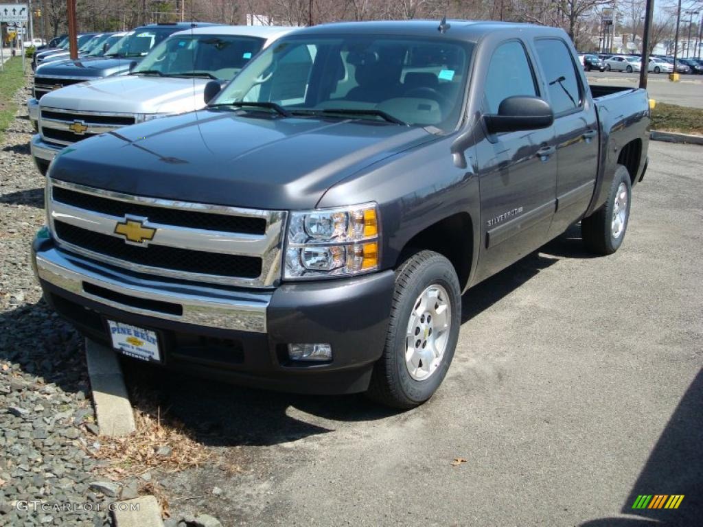 2011 Silverado 1500 LT Crew Cab - Taupe Gray Metallic / Dark Titanium photo #1