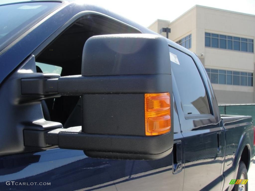 2011 F250 Super Duty Lariat Crew Cab 4x4 - Dark Blue Pearl Metallic / Black Two Tone Leather photo #14