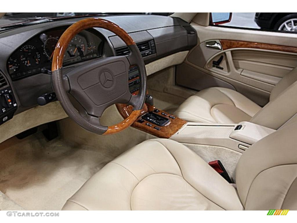 Parchment Beige Interior 1997 Mercedes-Benz SL 500 Roadster Photo #47878727
