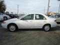 2001 Oxford White Ford Escort SE Sedan  photo #2