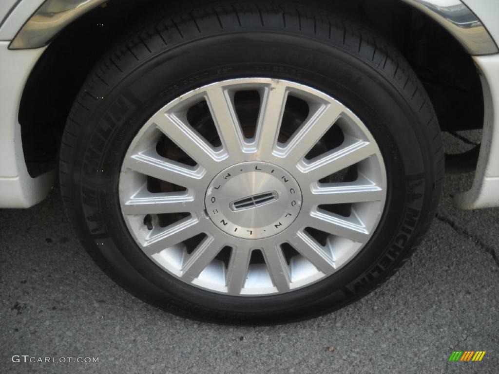 2003 Lincoln Town Car Signature Wheel Photo #47880128
