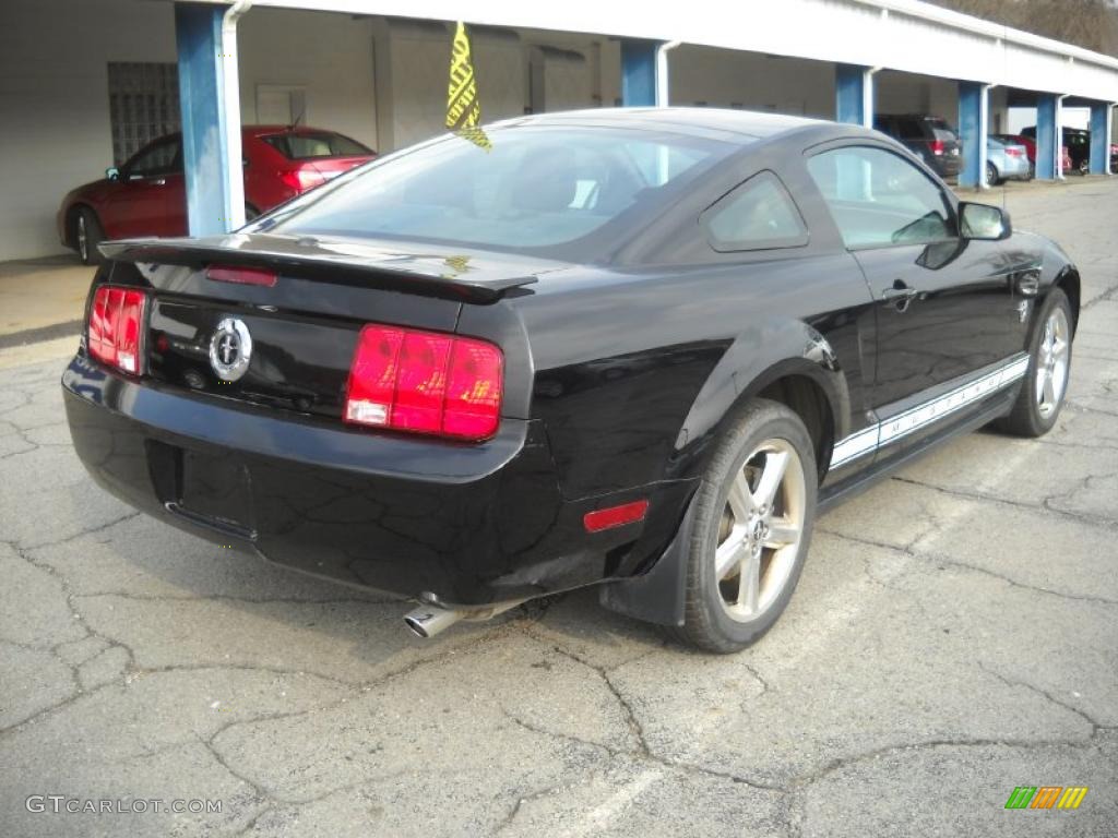 2009 Mustang V6 Premium Coupe - Black / Dark Charcoal photo #2