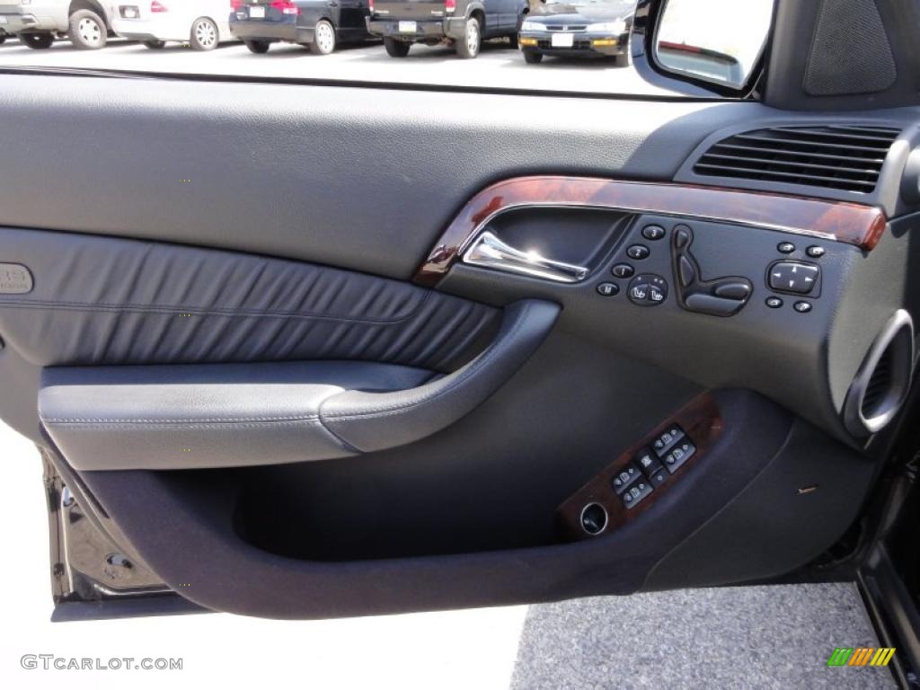 2006 Mercedes-Benz S 500 4Matic Sedan Charcoal Door Panel Photo #47880902