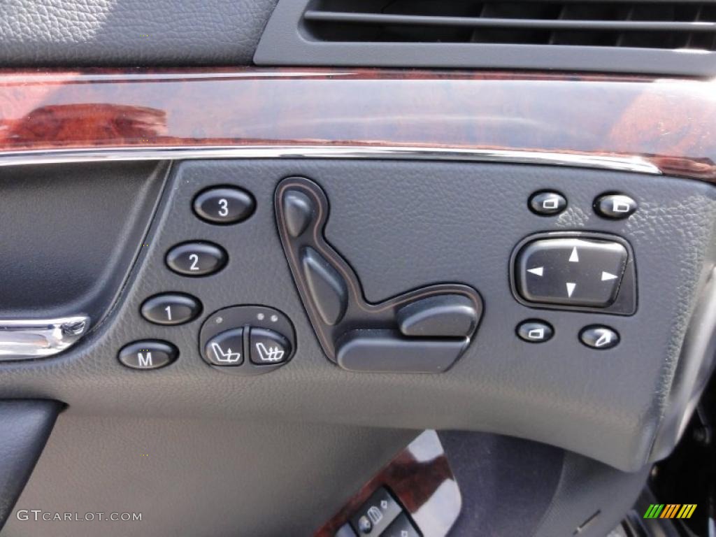 2006 Mercedes-Benz S 500 4Matic Sedan Controls Photo #47880917