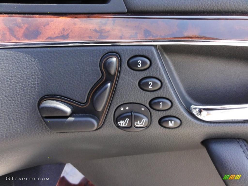 2006 Mercedes-Benz S 500 4Matic Sedan Controls Photo #47881031
